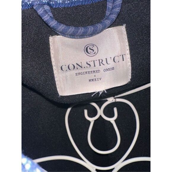 EXCELLENT CONDITION CONSTRUCT 4-Way Stretch zig zag striped design Long Sleeve S - Picture 5 of 11